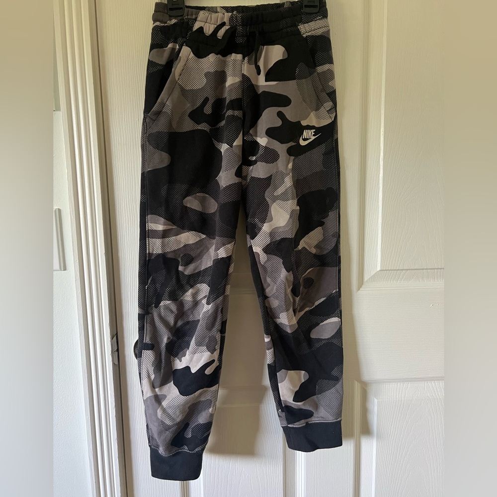 Nike Grey Camo sweatpants